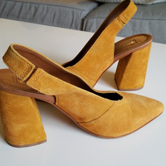 mustard yellow slingbacks